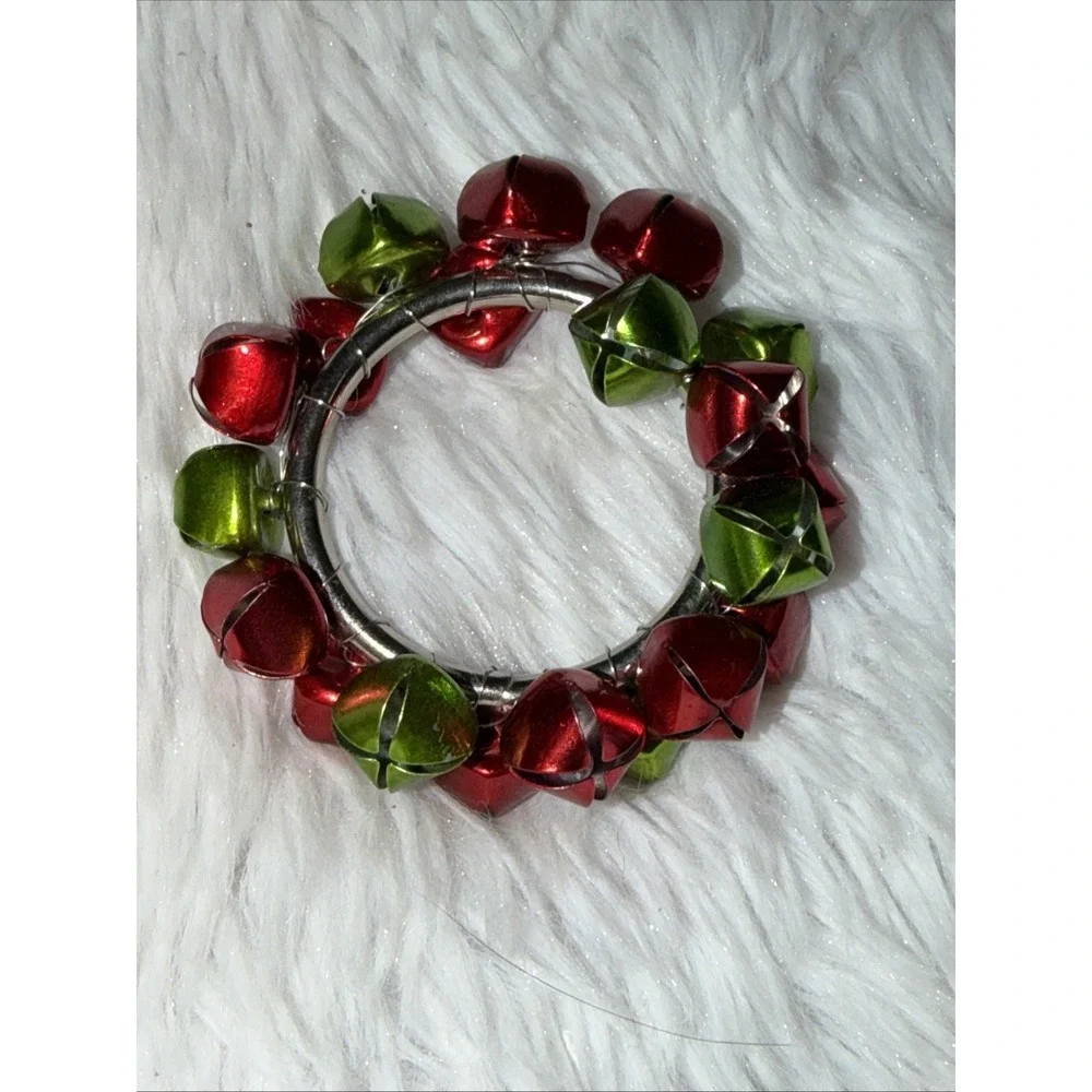 Christmas‎ Napkin Set of 4 Red Cream Rhinestone Beaded Trim Jingle Bell Rings